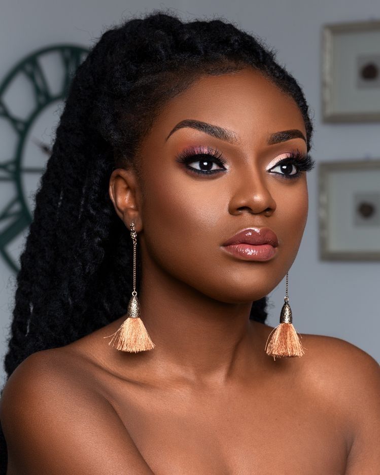 Eyeliner et Lignes Précises